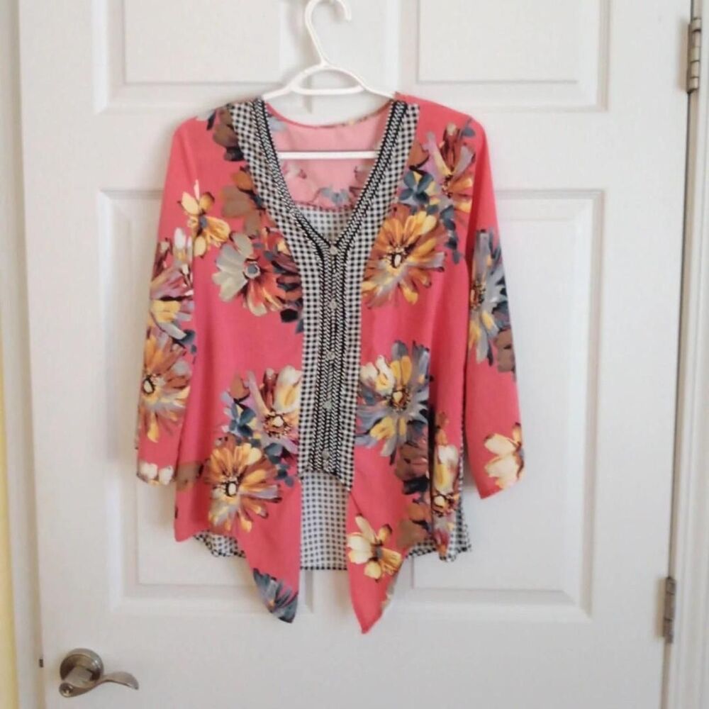 Vibrant coral pink floral boho mixed-print blouse Medium